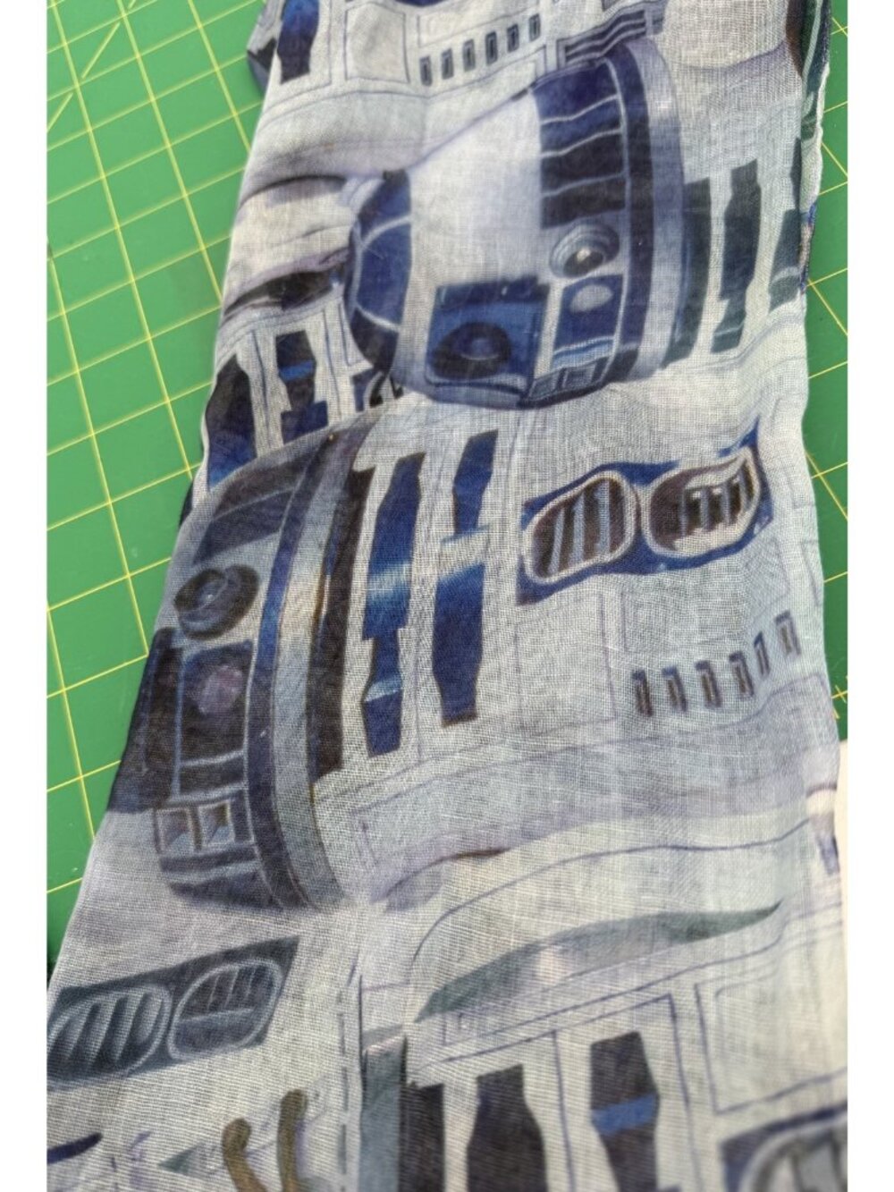 Star Wars R2-D2 Lightweight Scarf Wrap Shawl Sarong Blue Gray Droid Print OS 72”